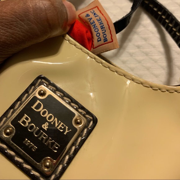 Dooney & Bourke mini bag - Picture 6 of 16